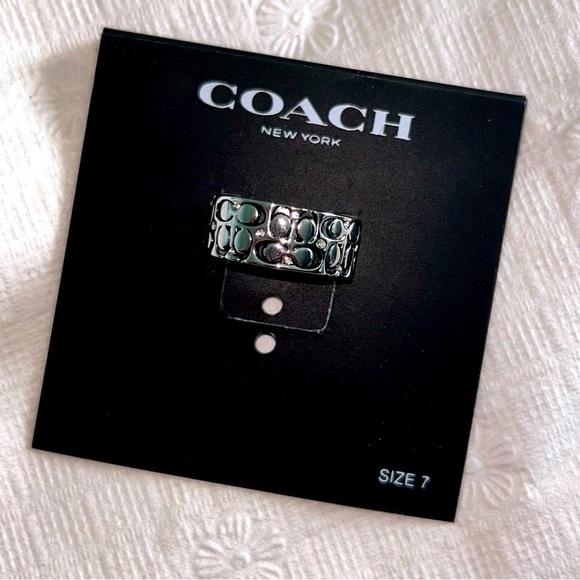 Coach Signature C Wide Band Ring NEW - Picture 2 of 3